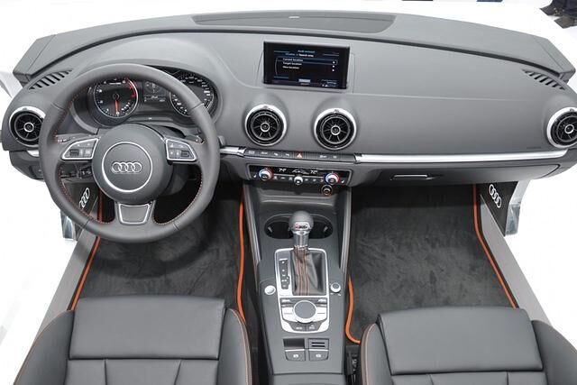 Audi tritt mit dem A3 an, von dem es bisher nur Innenraumfotos gibt