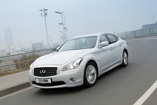 Infiniti M35h - Hybrid kaum teurer als Diesel