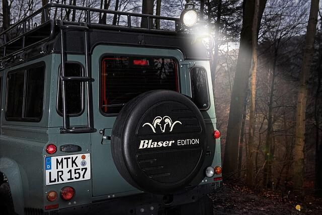 Speziell auf die Wünsche von Jägern ist das neue Sondermodell Blaser Edition von Land Rover zugeschnitten