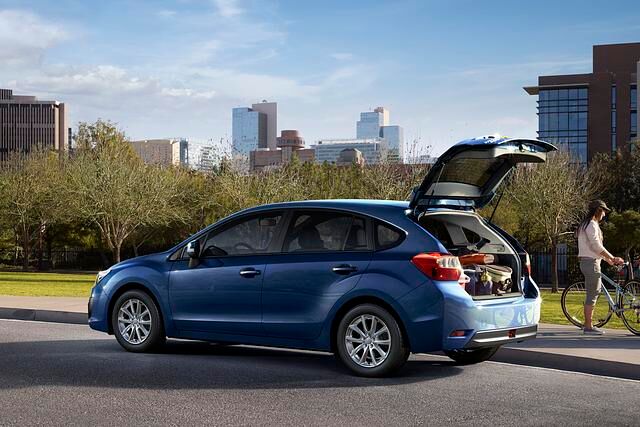 Der Impreza wird zunächst nur mit dem neuen 1,6-Liter-Benzin-Boxer mit Front- oder Allradantrieb angeboten