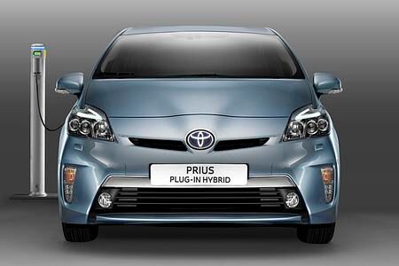 Toyota Prius Plug-in Hybrid - 25 Dosenkilometer