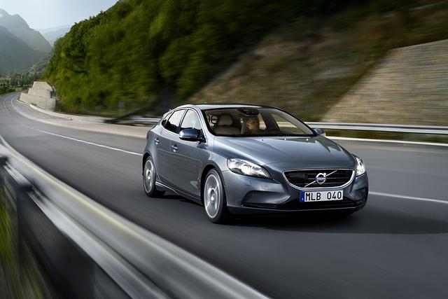 Der V40 ist eine Steilhecklimousine mit Kombi-Elementen