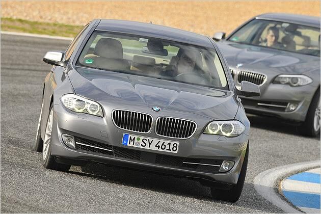 Zu den besonderen Eigenschaften des neue 5er gehört seine Fahrdynamik