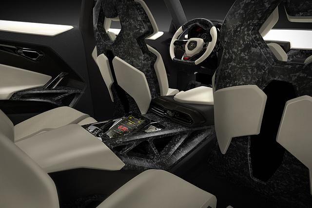 Es ist davon auszugehen, dass dabei ein V8-Biturbo aus dem konzerneigenen Baukasten eingesetzt wird
