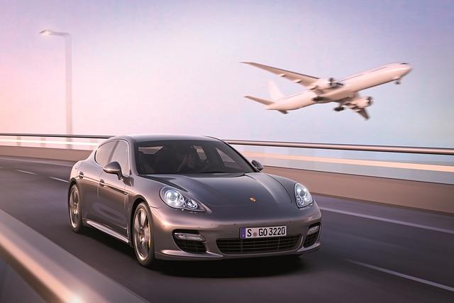 Porsche ist mit dem Panamera Turbo S vertreten