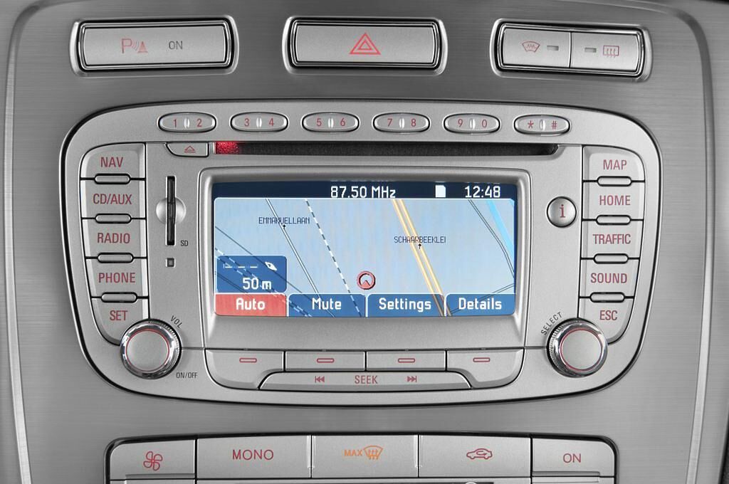 Ford Mondeo (Baujahr 2011) Titanium 5 Türen Radio und Infotainmentsystem