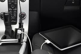 Dreifach-Ladegerät - Stromnachschub für Handy und Co. im Auto