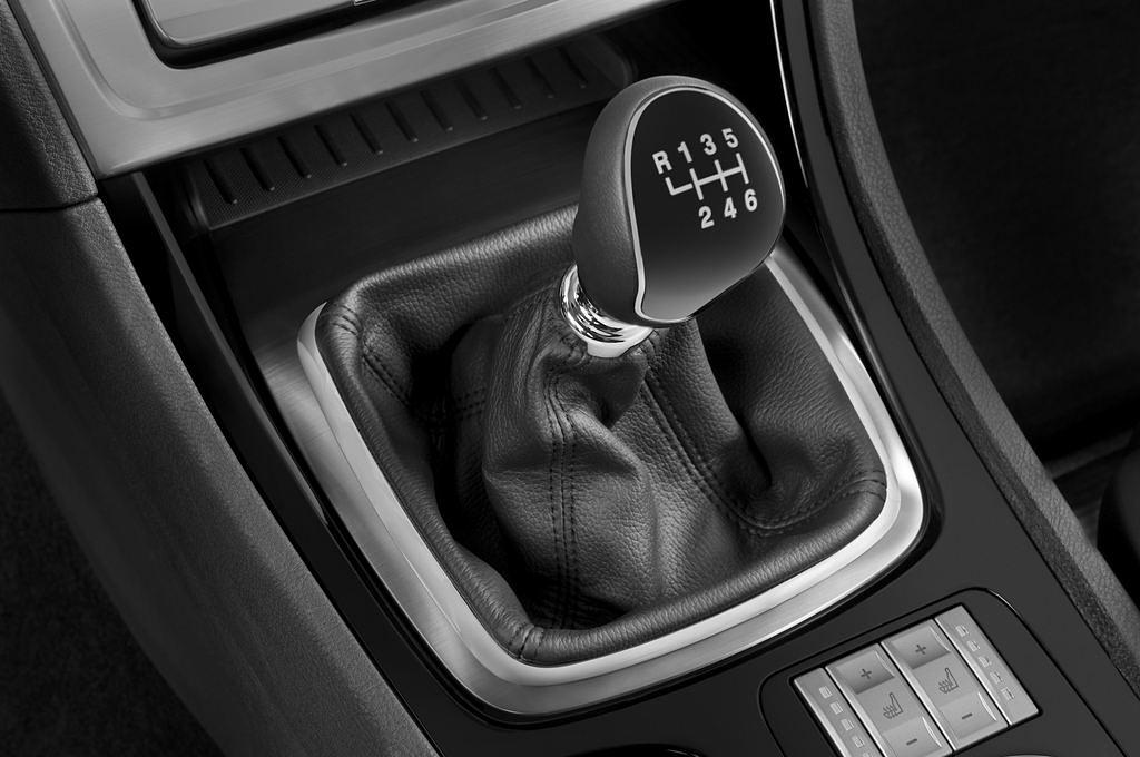Ford Mondeo (Baujahr 2011) Titanium 5 Türen Schalthebel