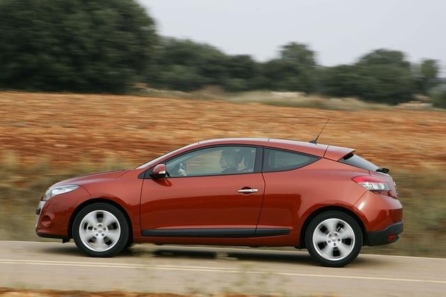Der dreitürige Renault Megane tritt eigenständig auf