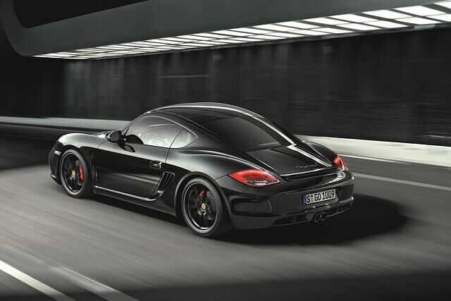 Der 3,4-Liter-Sechszylinder-Boxermotor des Porsche Cayman S Black Edition leistet 330 PS