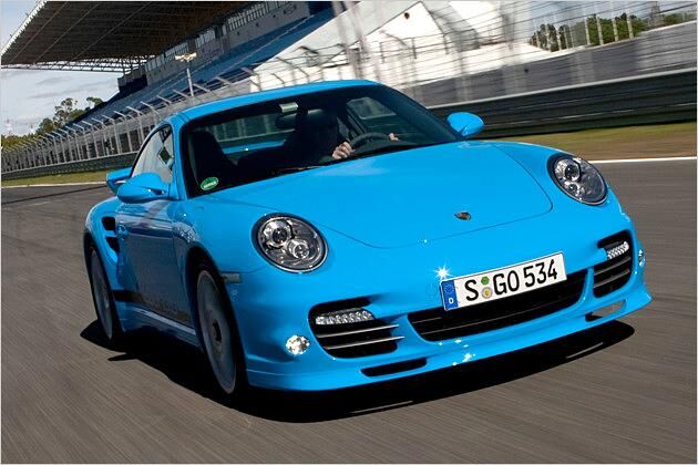 Der Elfer Turbo ist Rennsport-Technik für die Straße