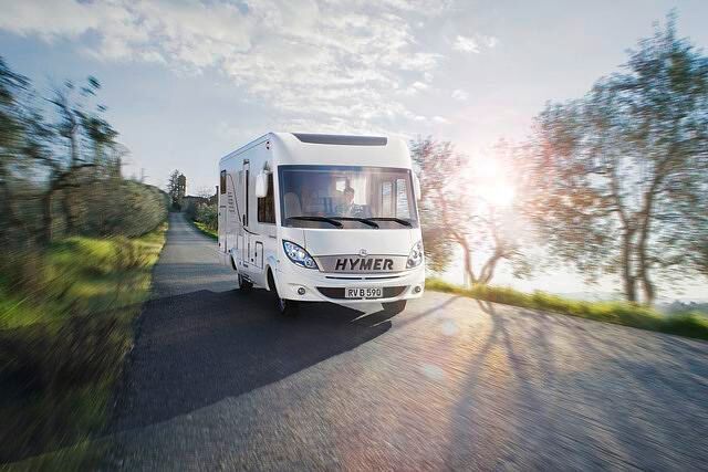 Hymer B-Klasse Starline - Der große Bruder fährt Mercedes