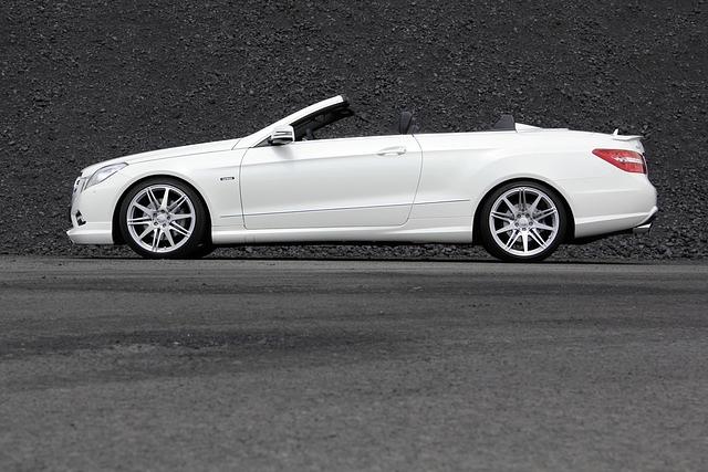 Carlsson steigert die Leistung des E-Klasse Cabriolets um 20 Prozent