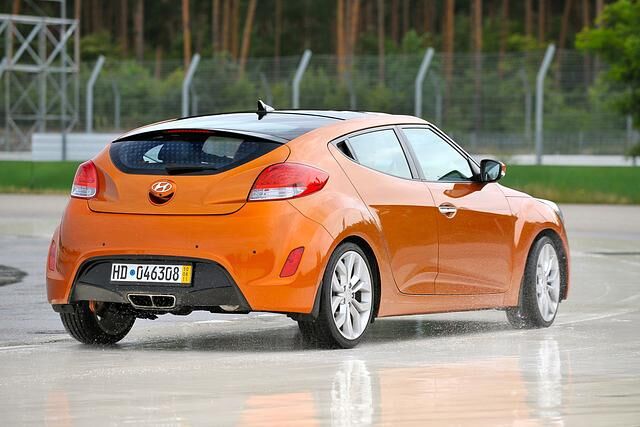 Das Coupe wird von einem 140 PS-Motor angetrieben