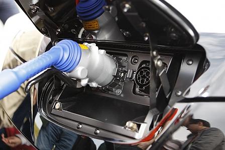 Nissan Leaf - Feigenblatt im Tarnanzug