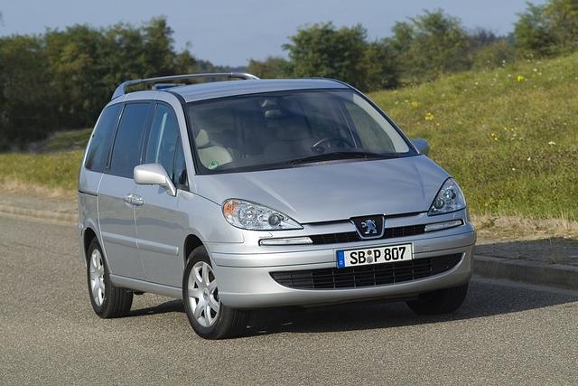 Der etwas betagte Peugeot 807 ist ebenfalls als Sondermodell zu haben