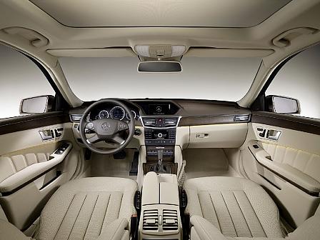 Mercedes E 200 CGI T - Weniger im Mehr