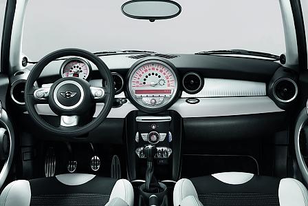 Soundeffekte im Auto: Mini mit "Mission Control"