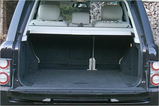 Der Gepäckraum fasst im Normalzustand 535 Liter