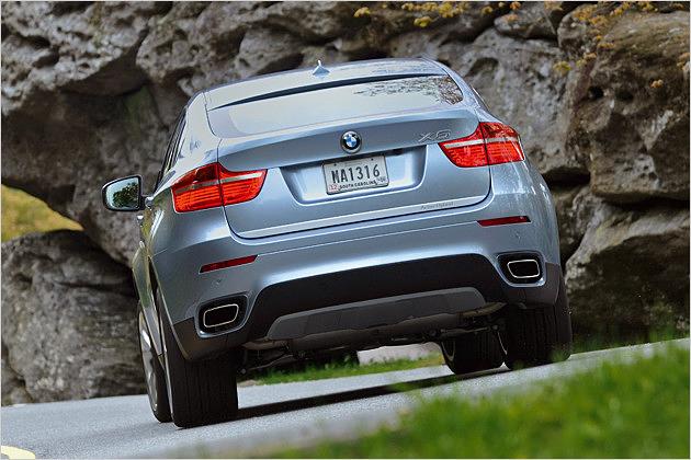 Der Vollhybrid sieht dem Serien-X6 sehr ähnlich