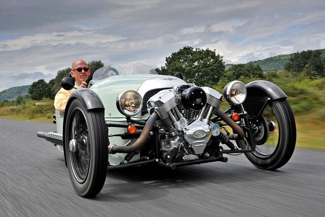 Das Dreirad ist bis zu 200 km/h schnell