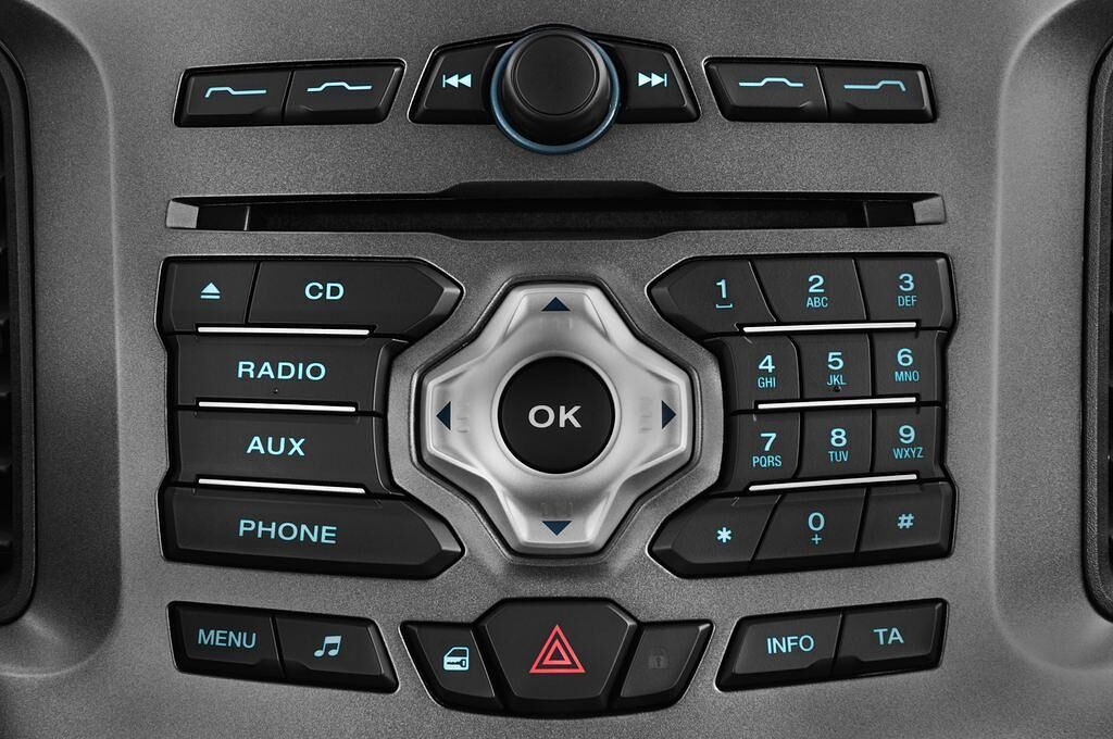 Ford Ranger (Baujahr 2013) LIMITED 4 Türen Radio und Infotainmentsystem
