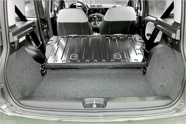 In den Kofferraum passen 225 bis 870 Liter - nicht schlecht, aber der VW Up bietet noch etwas mehr