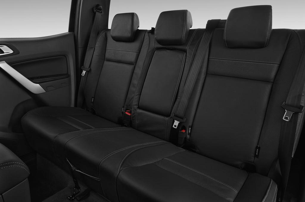 Ford Ranger (Baujahr 2013) LIMITED 4 Türen Rücksitze