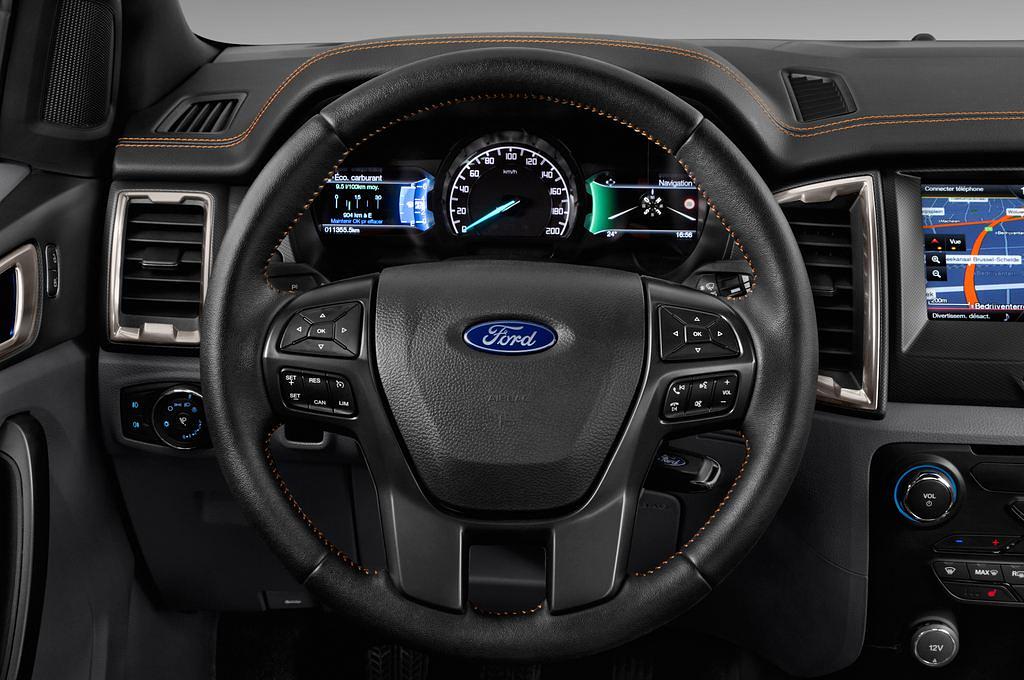 Ford Ranger (Baujahr 2016) Wildtrak 4 Türen Lenkrad