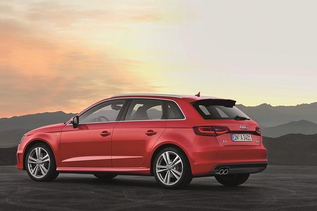 Bis auf die zusätzlichen Portale unterscheidet sich der Sportback kaum vom Dreitürer