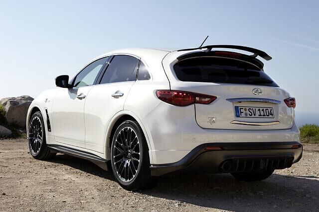 Der Infiniti FX Vettel Edition, so heißt das große SUV tatsächlich, basiert auf dem FX 50