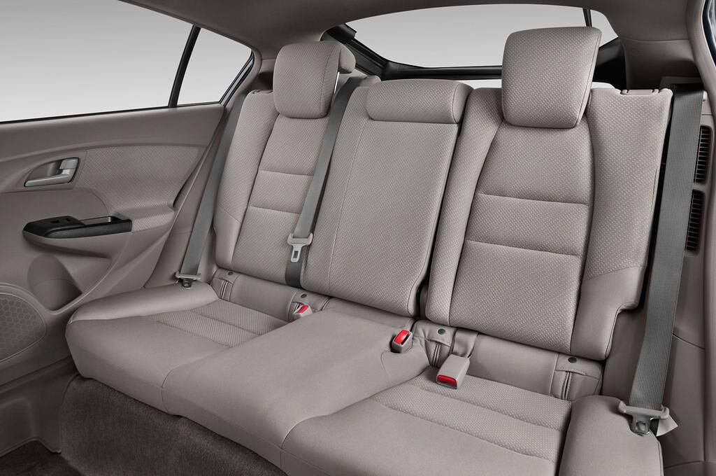 Honda Insight (Baujahr 2012) S 5 Türen Rücksitze
