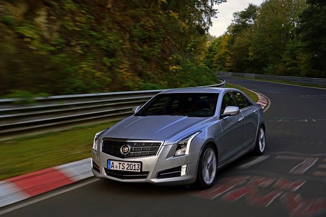 Cadillac ATS - Mit Kleinen neue amerikanische Größe zeigen (Kurzfassung)