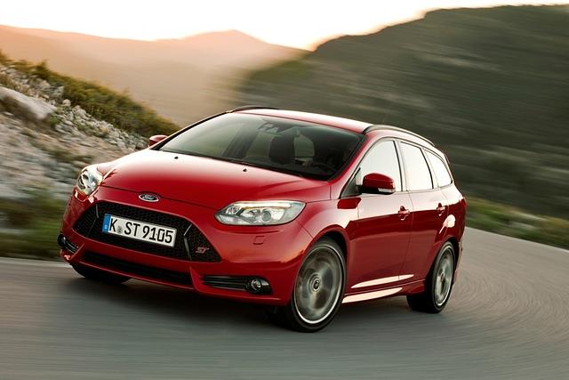 Den Ford Focus Turnier gibt es auch in einer ST-Version