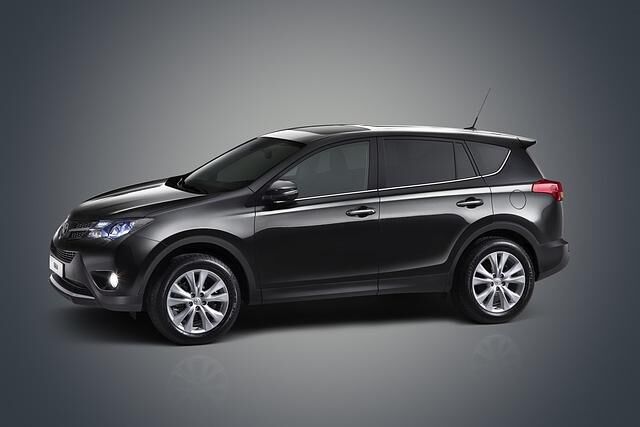 In der Länge ist der RAV4 spürbar gewachsen