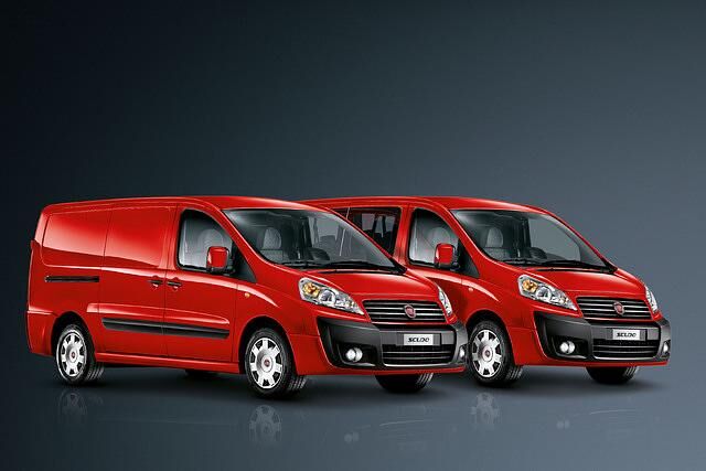 Fiat Scudo Multicab - Mit sechs Mann auf Montage