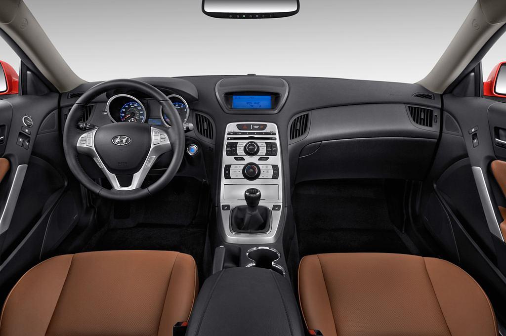 Hyundai Genesis (Baujahr 2011) - 2 Türen Cockpit und Innenraum
