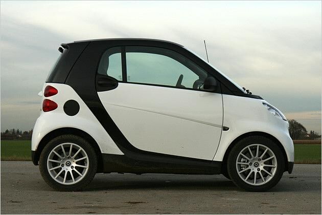 Mit 2,70 Meter ist der Fortwo der kürzeste Großserien-Pkw auf dem deutschen Markt