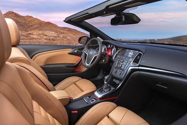 In Sachen Ausstattung bekommt der Cascada-Käufer vollen Zugriff auf das Technik-Portfolio des Astra
