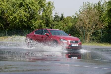 Lexus F Sport - Mehr Sport wagen (Kurzfassung) Lexus F Sport - Mehr Sport wagen (Kurzfassung)