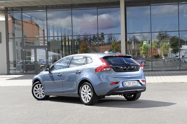 Bei aller Extravaganz gibt sich der V40 außen wie innen sofort als Volvo zu erkennen