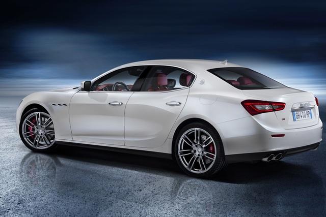 Das Design orientiert sich am großen Quattroporte