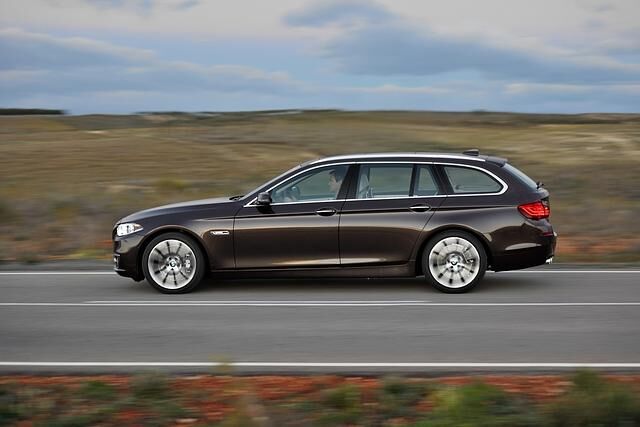 Der 5er Touring kostet ab 42.400 Euro