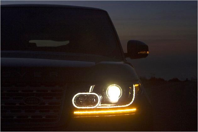 Die Lichtsignatur ist charakteristisch. Aber hätten Sie gewusst, dass sie zu Range Rover gehört?