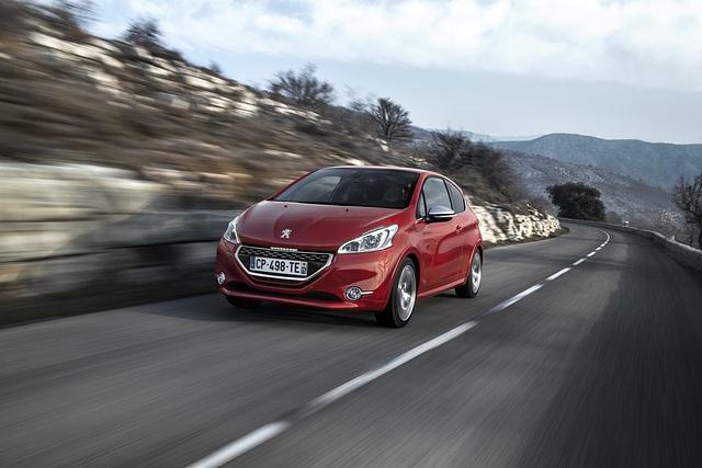 Mit der GTi-Version des 208 bringt die Löwenmarke ab Mitte Mai ein Auto nach Deutschland, das die Freude am Fahren ganz groß sch