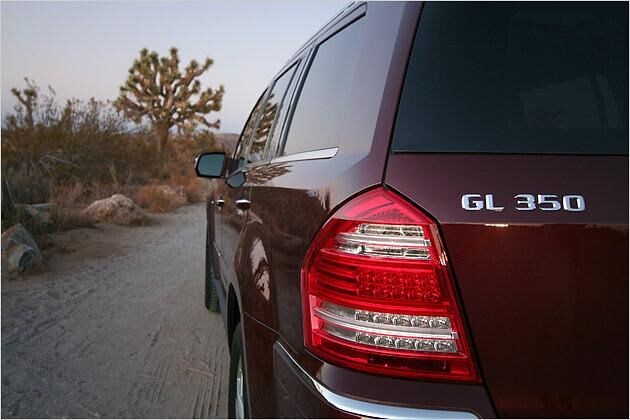 Der GL 350 Bluetec ist mit 211 PS die kleinste Motorisierung für das große SUV