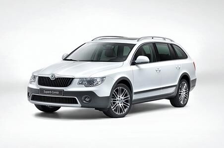 Skoda Superb Combi Outdoor - Rustikales Paket