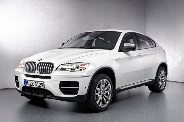 Auch der coupéhafte X6 ist mit dem Tri-Turbo-Diesel zu haben