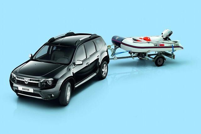 Dacia Duster und Yamaha Boot - Flexible Kooperation