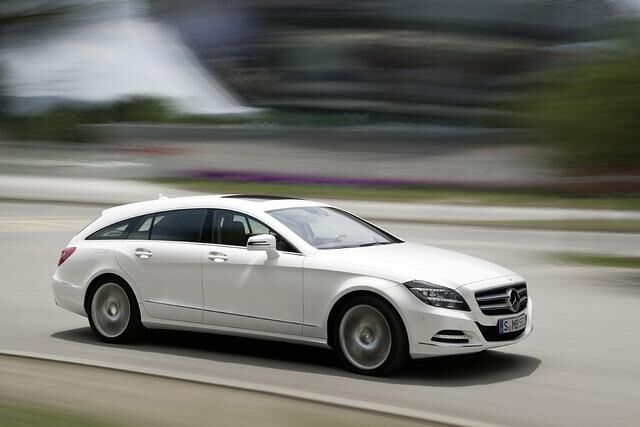 Wie man die Coupé-Idee auch auf einen Kombi erweitern kann, zeigen die Schwaben jetzt mit dem CLS Shooting Brake